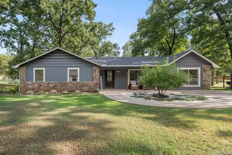 3 Cottontail Dr, Conway, AR 72032