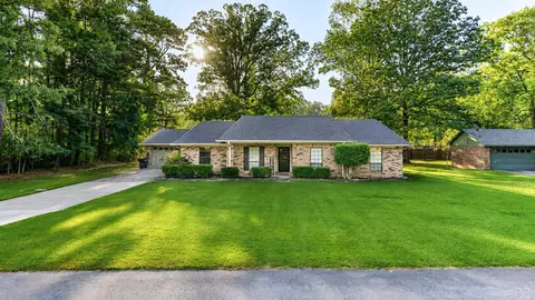 Exterior - 7807 Summerhill Dr, Pine Bluff, AR 71603 photo 4 of 4