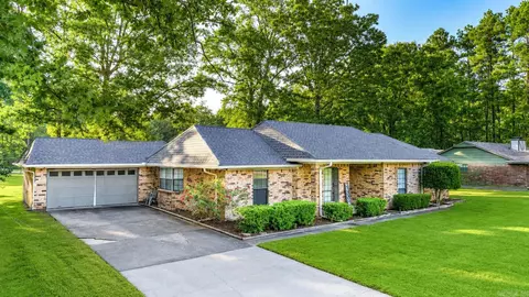 Exterior - 7807 Summerhill Dr, Pine Bluff, AR 71603 photo 2 of 4