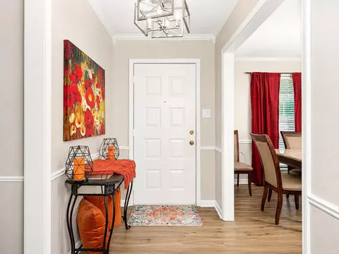 Entry Way - 7807 Summerhill Dr, Pine Bluff, AR 71603 photo 1 of 2