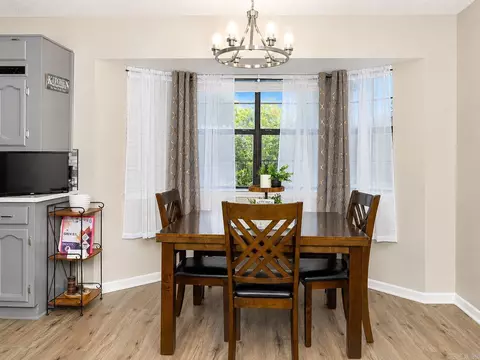 Dining - 7807 Summerhill Dr, Pine Bluff, AR 71603 photo 2 of 4