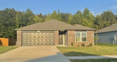 8304 Kim Dr, North Little Rock, AR 72113