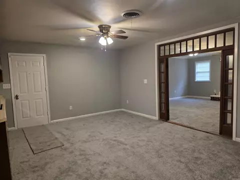 Living - 1503 S Dakota, Pine Bluff, AR 71601 photo 3 of 6