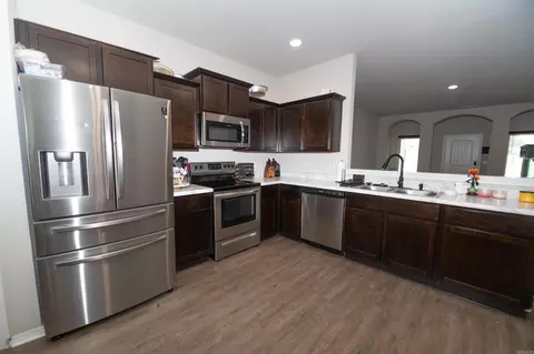 Kitchen - 105 Williams Ln, Beebe, AR 72012 photo 1 of 1
