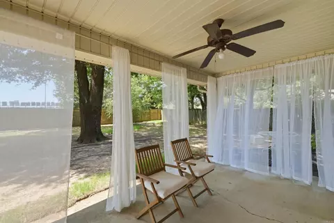 Exterior - 431 Bernard Dr, Conway, AR 72032 photo 5 of 10