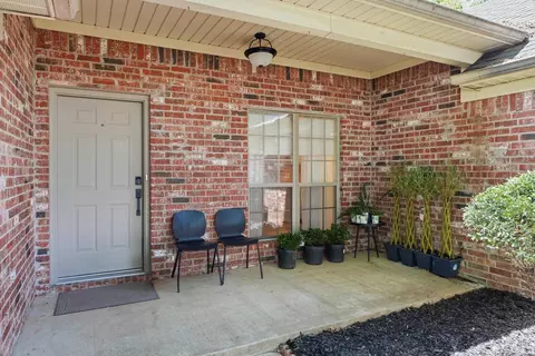 Exterior - 431 Bernard Dr, Conway, AR 72032 photo 4 of 10