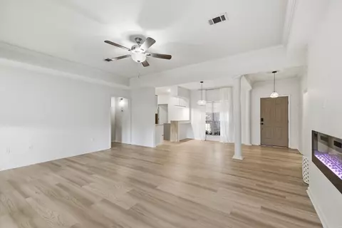 Living - 431 Bernard Dr, Conway, AR 72032 photo 5 of 6