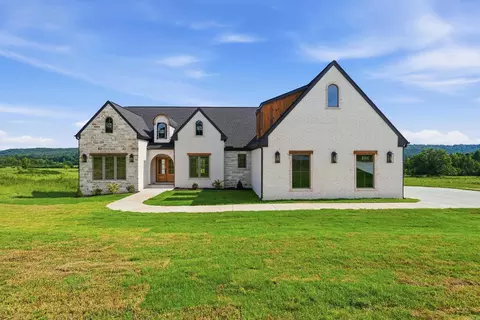 252 Castleberry Rd, Greenbrier, AR 72058