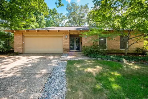 11223 Yosemite Valley Dr, Little Rock, AR 72212