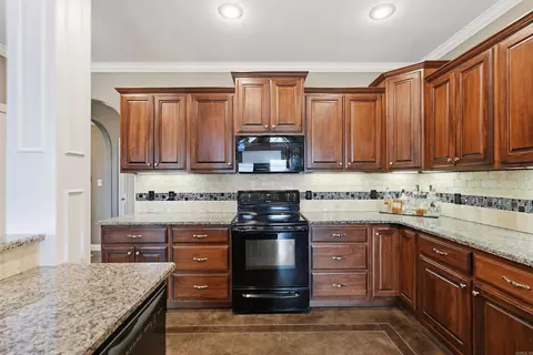 Kitchen - 3 Corbin Cv, Greenbrier, AR 72058 photo 4 of 4