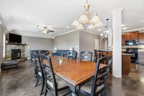 Dining - 3 Corbin Cv, Greenbrier, AR 72058 photo 2 of 2