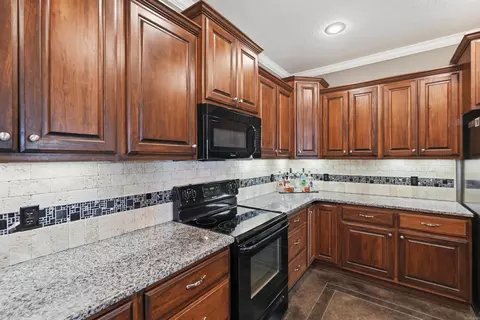 Kitchen - 3 Corbin Cv, Greenbrier, AR 72058 photo 3 of 4