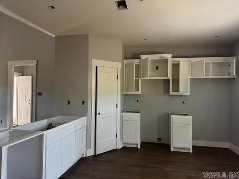 Entry Way - 103 Michael Dr, Beebe, AR 72012 photo 2 of 2