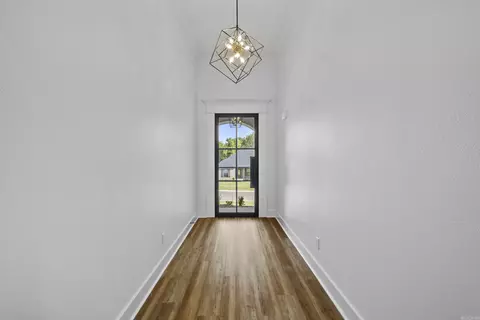Entry Way - 105 Michael Dr, Beebe, AR 72012 photo 1 of 3