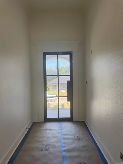 Entry Way - 105 Michael Dr, Beebe, AR 72012 photo 1 of 1
