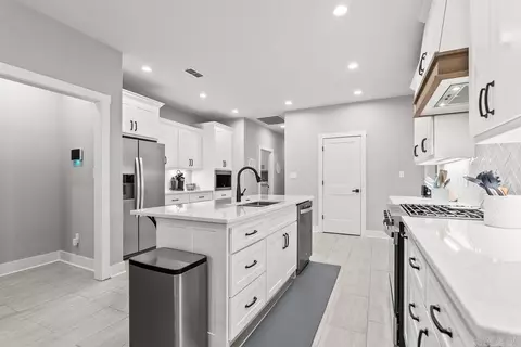 Kitchen - 5192 Peace Ln, Alexander, AR 72002 photo 1 of 3