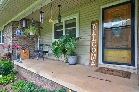 Exterior - 621 Arrowhead Rd, Malvern, AR 72104 photo 1 of 8