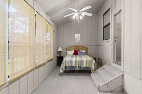 Bedroom - 2642 Hwy 330 E, Clinton, AR 72031 photo 7 of 9