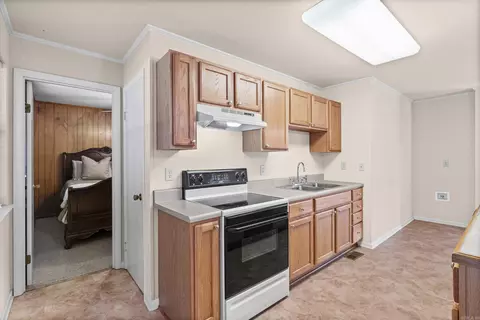 Kitchen - 2642 Hwy 330 E, Clinton, AR 72031 photo 3 of 3