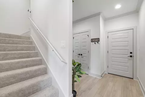 Entry Way - 1735 Pearce Dr, Conway, AR 72034 photo 1 of 2