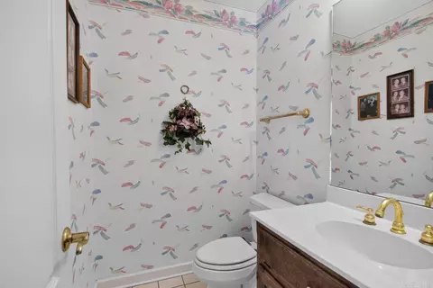 Bath - 209 Morningside Dr, Bryant, AR 72022 photo 1 of 5