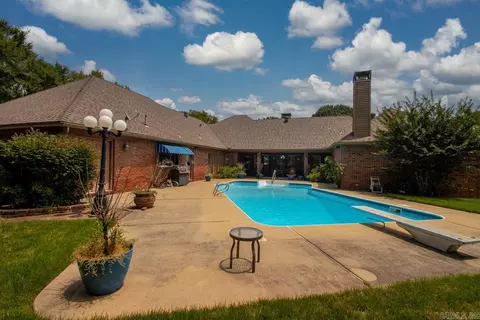 Exterior - 209 Morningside Dr, Bryant, AR 72022 photo 11 of 14