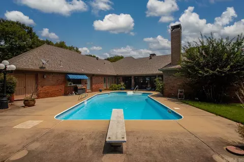 Exterior - 209 Morningside Dr, Bryant, AR 72022 photo 10 of 14