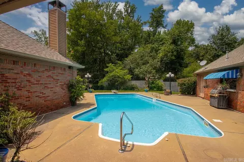 Exterior - 209 Morningside Dr, Bryant, AR 72022 photo 8 of 14