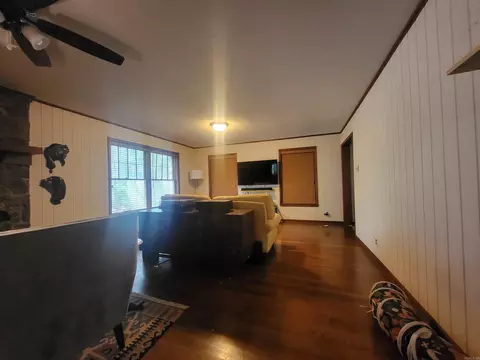 Living - 9616 Alexander Rd, Mabelvale, AR 72103 photo 2 of 2