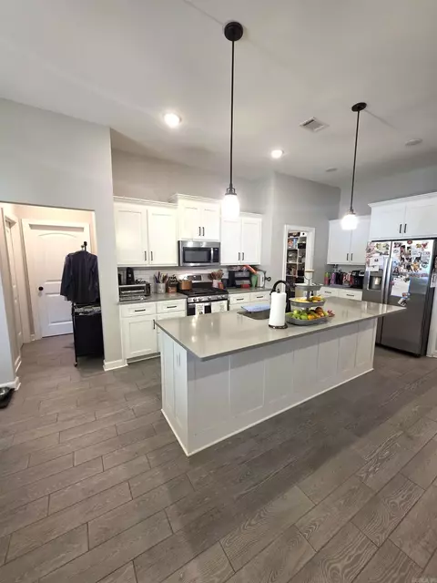 Kitchen - 2809 Whisker Way, Benton, AR 72015 photo 2 of 4