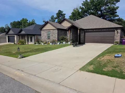 Exterior - 2809 Whisker Way, Benton, AR 72015 photo 3 of 11