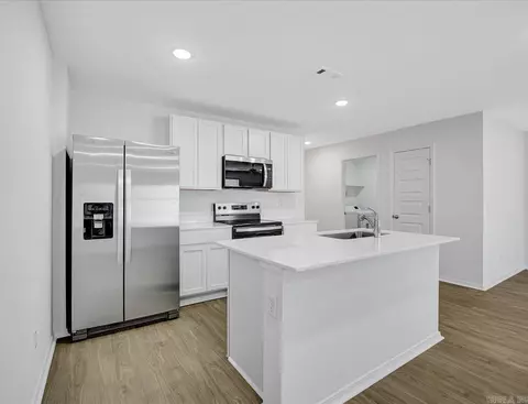 Kitchen - 148 Preston Ln, Hensley, AR 72065 photo 2 of 2