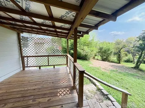 Exterior - 420 Brewer St, Thayer, MO 65791 photo 4 of 6