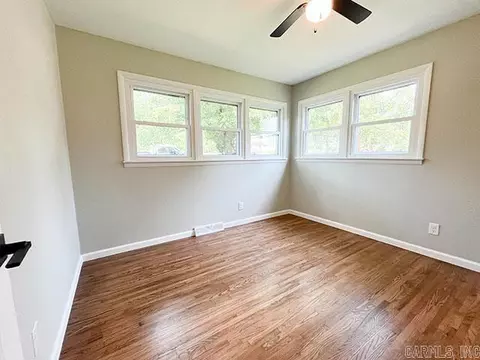Bedroom - 420 Brewer St, Thayer, MO 65791 photo 1 of 3