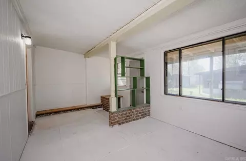 Living - 1304 Hickory Ave, Mena, AR 71953 photo 5 of 6