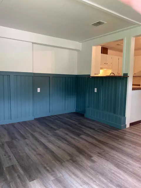 Living - 1304 Hickory Ave, Mena, AR 71953 photo 3 of 6
