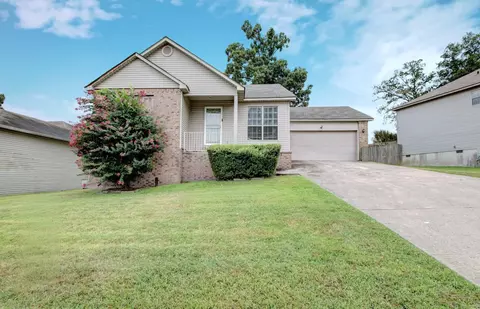 9721 Herndon Rd, Little Rock, AR 72204