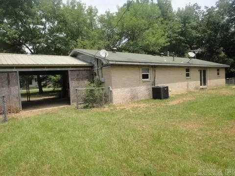 Exterior - 801 W Iowa St, Beebe, AR 72012 photo 3 of 3