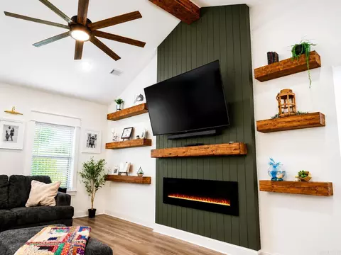 Living - 150 Hayden Dr, Beebe, AR 72012 photo 1 of 2