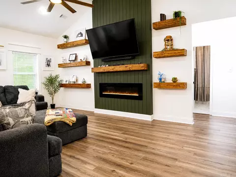 Living - 150 Hayden Dr, Beebe, AR 72012 photo 2 of 2