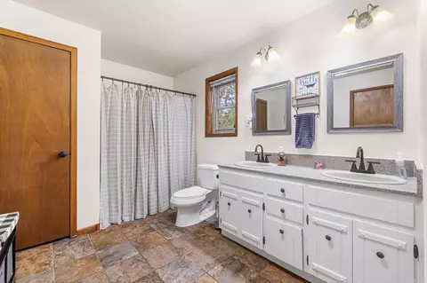 Bath - 572 Memory Ln, Cabot, AR 72023 photo 1 of 4