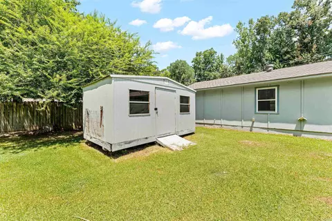 Exterior - 1107 Boone Rd, Bryant, AR 72022 photo 5 of 8