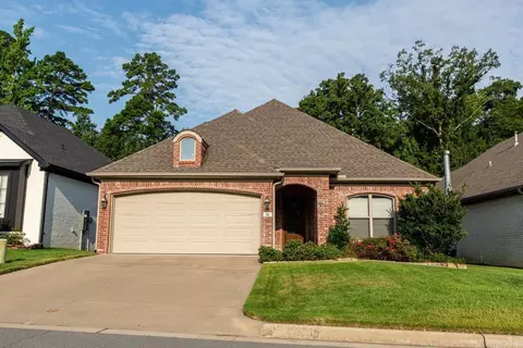 26 Piper Ln, Little Rock, AR 72223