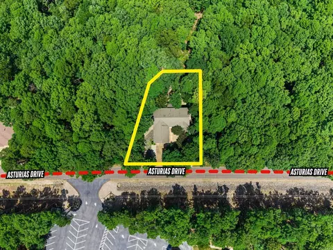 282 Asturias Dr, Hot Springs Village, AR 71909