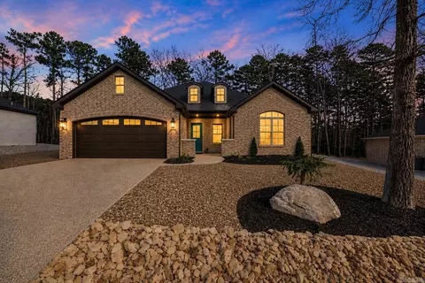 6 Acambaro Pl, Hot Springs Village, AR 71909