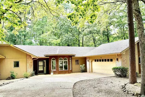 12 Emanuel Dr, Hot Springs Village, AR 71909