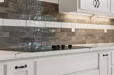 Kitchen - 59 Hawks Cir, Edgemont, AR 72044 photo 6 of 7