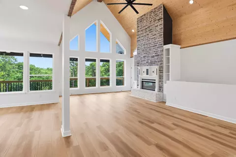 Living - 59 Hawks Cir, Edgemont, AR 72044 photo 6 of 9