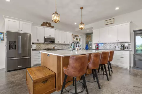 Kitchen - 100 W Hawkview Pl, Royal, AR 71968 photo 3 of 4