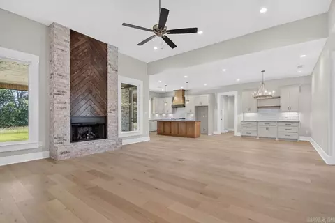 Living - 333 Heritage Grove Rd, Alexander, AR 72002 photo 1 of 3